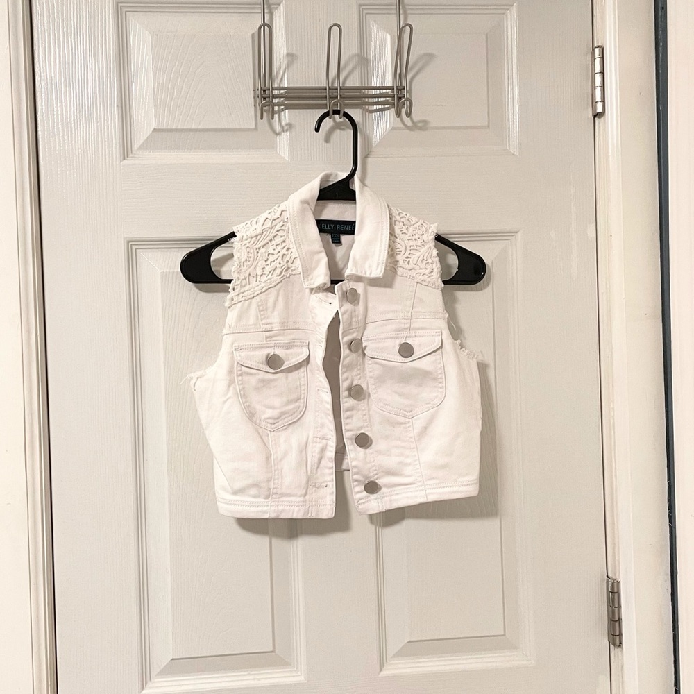 Cropped jean jacket vest - white